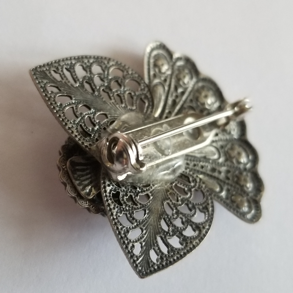 Relisted - Filigree angel brooch gold tone silver tone guardian pin - Picture 7 of 8